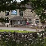 The Fat Lamb Country And Nature Reserve Inn
