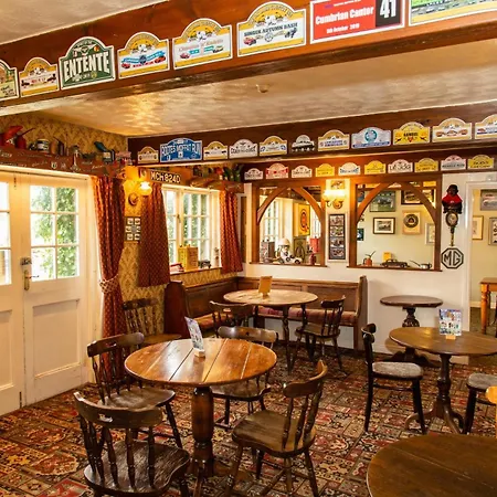 The Fat Lamb Country And Nature Reserve Inn 4*