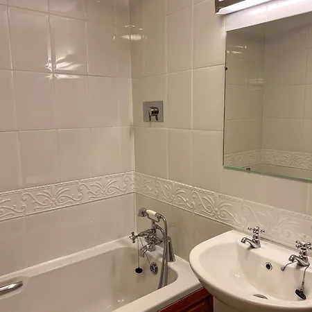 The Fat Lamb Country And Nature Reserve Locanda 4*